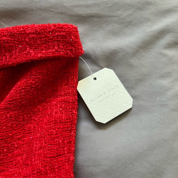 Altar’d State Elle Red Strapless Romper - New with tags - L - Picture 4 of 5